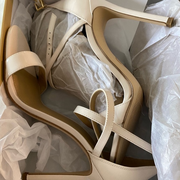 COPY - Brand new never worn - Picture 3 of 3